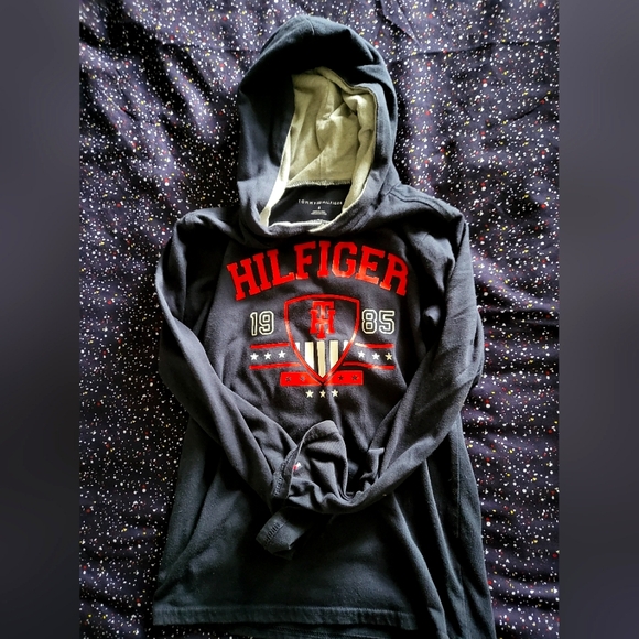 Tommy Hilfiger Long Sleve tee - Picture 1 of 4